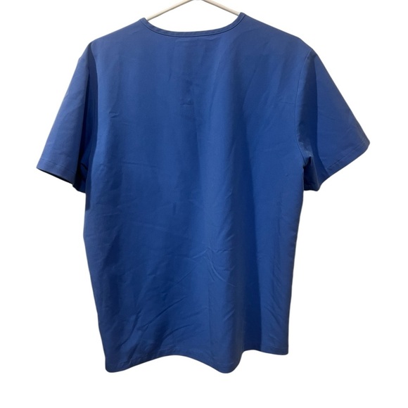 Figs men’s surgical blue scrub tops Leon scrub top size medium 3 pocket - Picture 4 of 5